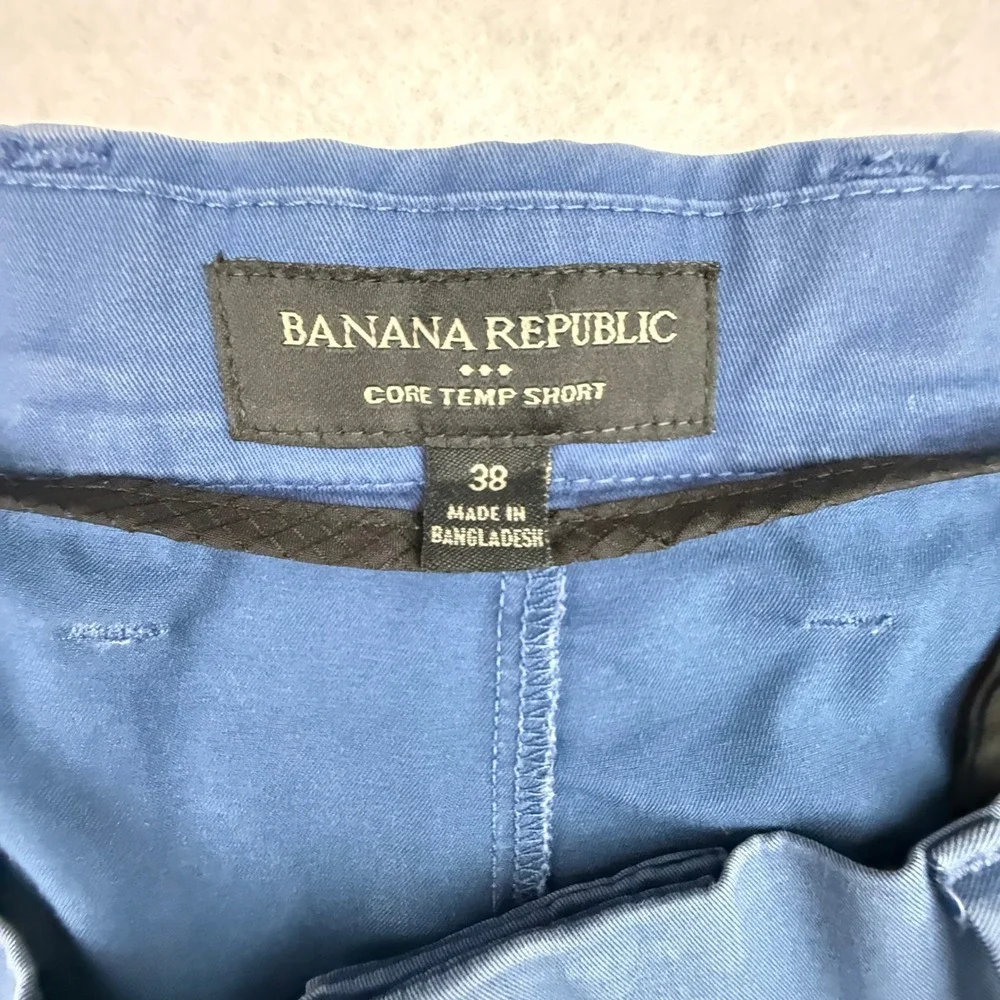 Banana Republic Core Temp Short Mens 38 Blue Chino Casual Lightweight Stretch